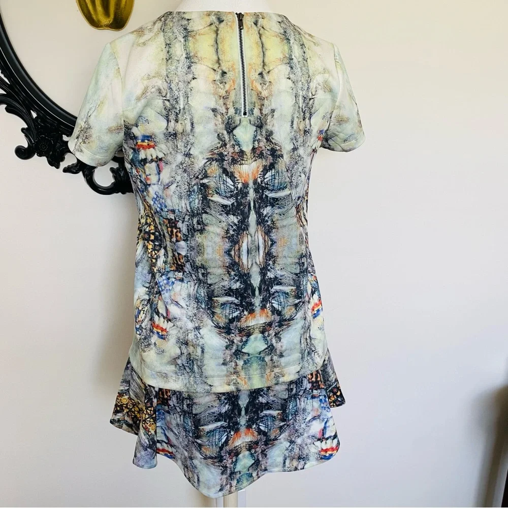Funktional Artsy Print Matching Short Sleeve Shirt and High Waist Skirt Set